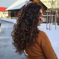 curls waves and frizz-curlysunza