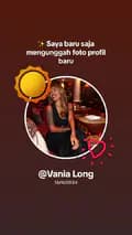Vania Long-vanialong_