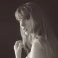 Taylor Swift-taylorswift