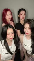 ITZY-itzyofficial